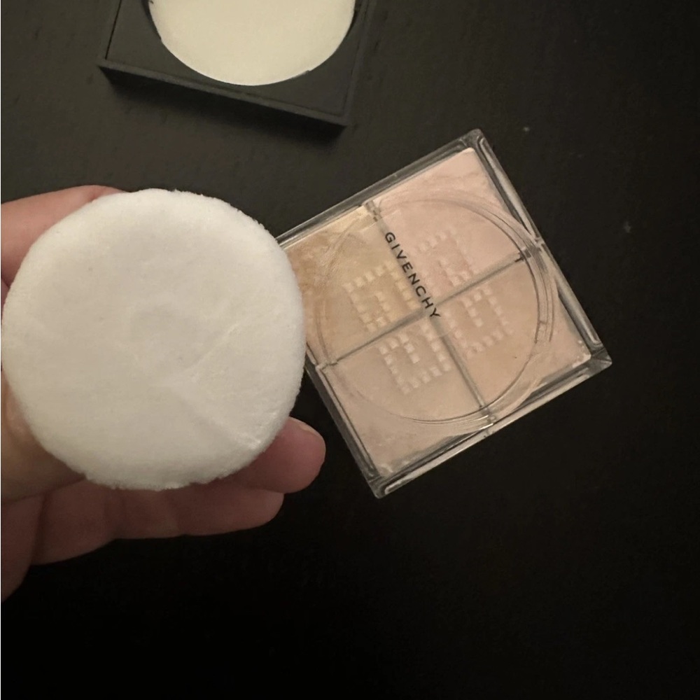 Prisme Libre Illuminating & Color Correcting Loose Powder 03 Voile
Rose 4g - Picture 5 of 5